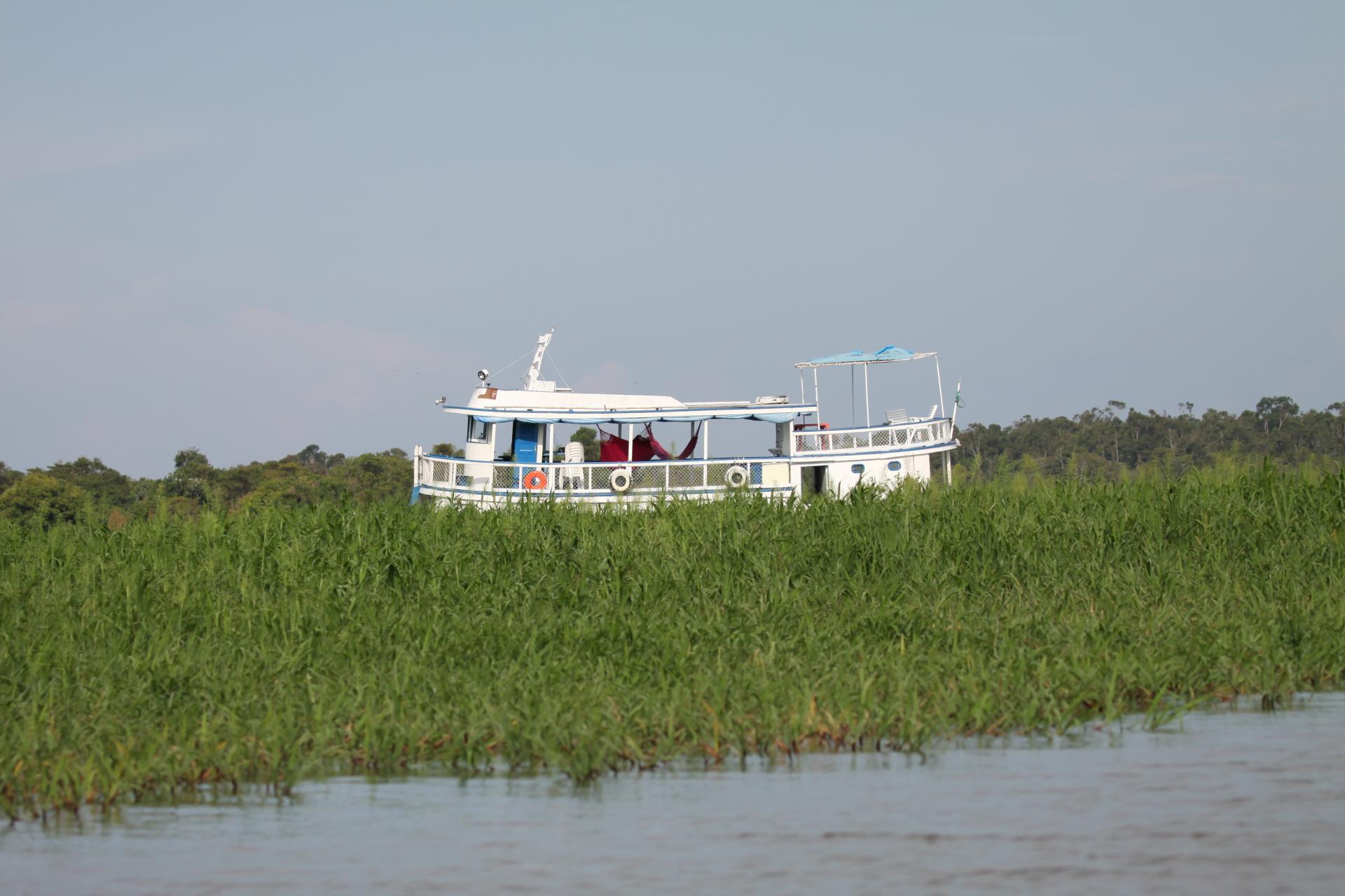 Ship at Alter do Chao