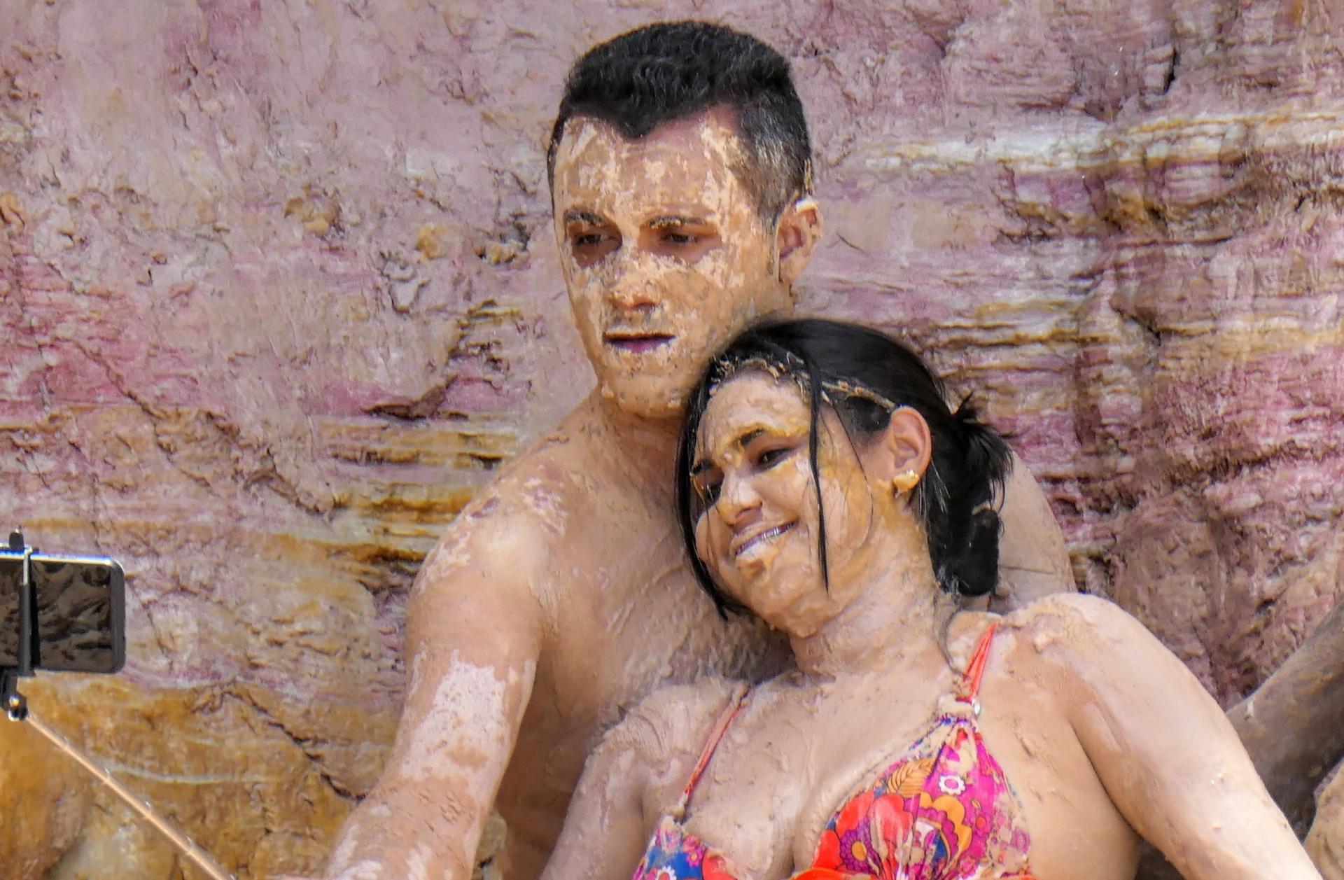 What is typical male and female behavior in Brazil Typical Female and Male Behavior in Brazil