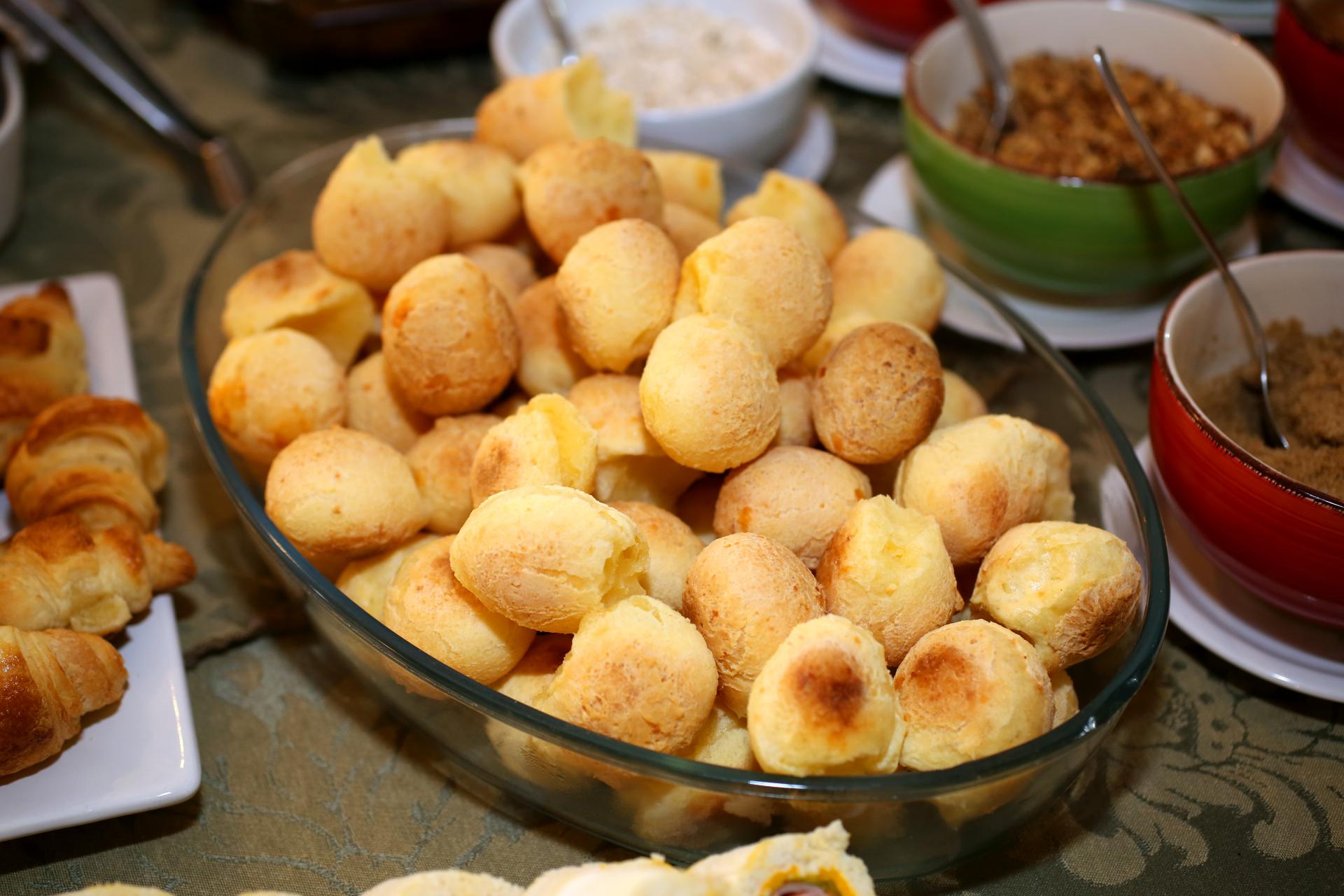 Bowl with Pao de Queijo.