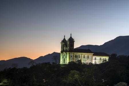 The romantic charm of Ouro Preto at night