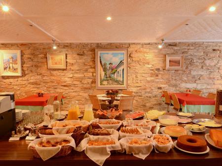 Breakfast at Pousada Classica 