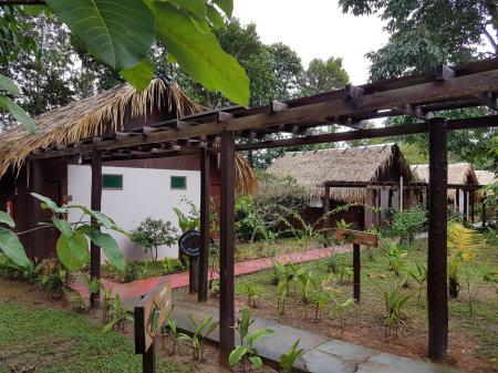 External view at Amazon Turtle Lodge