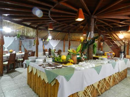 Restaurant with family service at Amazon Turtle Lodge