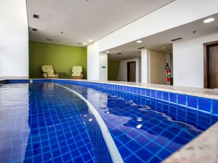 View of the indoor pool of Hotel Estanplaza Paulista