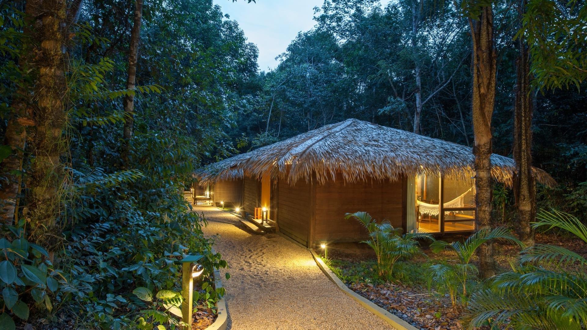 3 to 6 days of Luxury and Nature in the middle of the Jungle at Anavilhanas Jungle Lodge