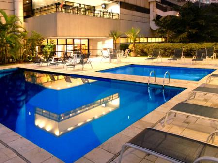 Pool of Hotel Golden Tulip Paulista Plaza 