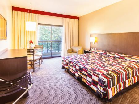 Example of a double room at Hotel Panamby Guarulhos 