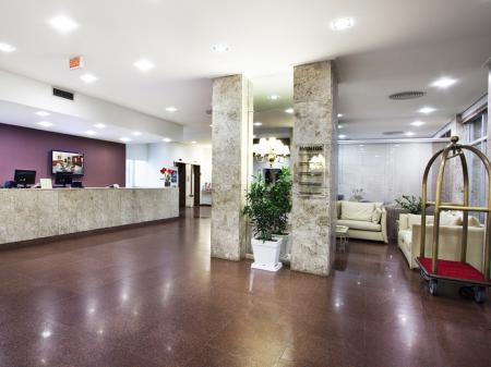 Lobby of Hotel Plaza Blumenau 
