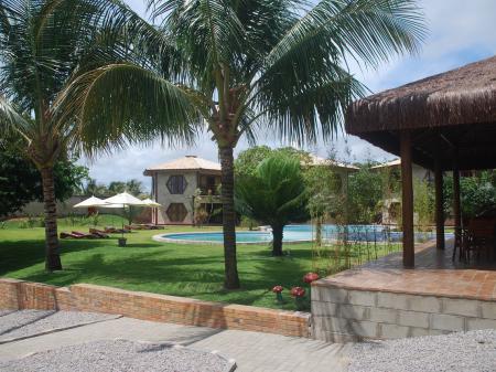 Garden area at Pousada Morada dos Ventos in Praia da Pipa, Brazil