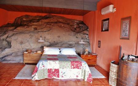 Example of a cozy Double room at Pousada Borghetto Sant'Anna in Bento Goncalves, Brazil