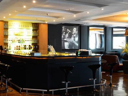 Bar and lounge at Hotel Pestana Rio Atlantica in Copacabana, Rio de Janeiro - Brazil