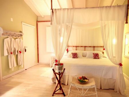 Example of a double room at Pousada Ilha do Papagaio 