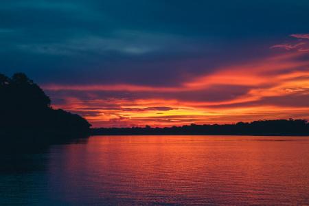 Sunset near Uakari Lodge