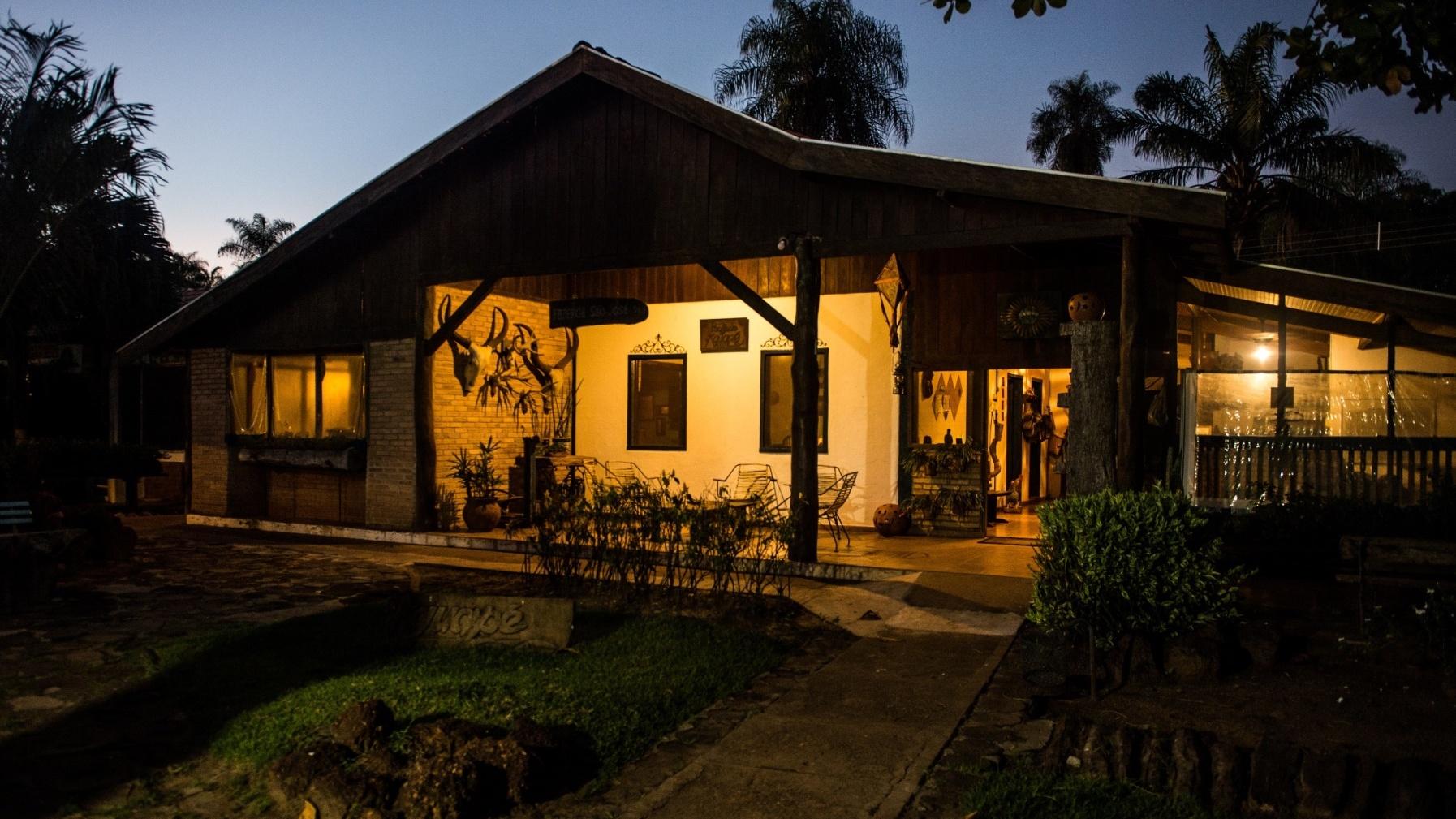 Pousada Aguape in the southern Pantanal at night