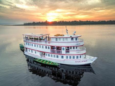 Tucano Motor yacht: The cruise ship during sunrise