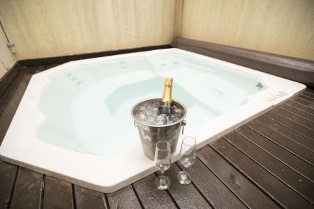 Hot tub in the Execitive class room in the Royal Collection Savassi Hotel 