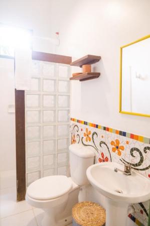 Standard Suite bathroom in Santa Clara in Boipeba, Brazil