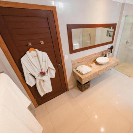 Bothroom in one of Oka de Mata hotel's rooms
